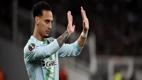 欧冠战报：费耶诺德送礼，马竞淘汰赛在望